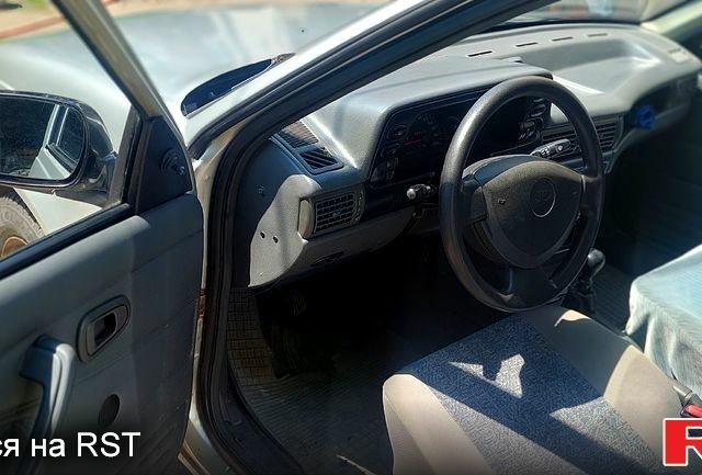 Серый Дэу Нексия, объемом двигателя 1.5 л и пробегом 290 тыс. км за 1250 $, фото 4 на Automoto.ua