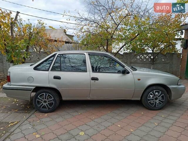 Дэу Нексия 2008 в Тараще на Automoto.ua Серый Дэу Нексия, объемом двигателя 1.5 л и пробегом 246 тыс. км за 750 $, фото 6 на Automoto.ua