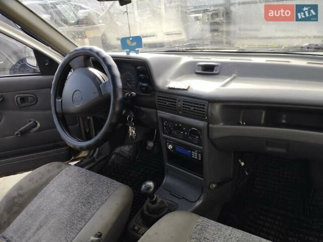 Деу Нексія 2008 у Кривому Розі на Automoto.ua Сірий Деу Нексія, об'ємом двигуна 1.5 л та пробігом 100 тис. км за 1187 $, фото 10 на Automoto.ua