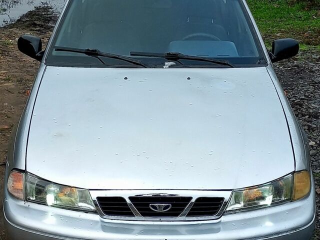 Серый Дэу Нексия, объемом двигателя 1.5 л и пробегом 100 тыс. км за 925 $, фото 2 на Automoto.ua