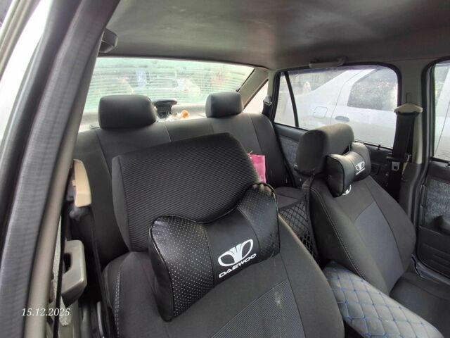 Серый Дэу Нексия, объемом двигателя 1.5 л и пробегом 180 тыс. км за 1700 $, фото 3 на Automoto.ua