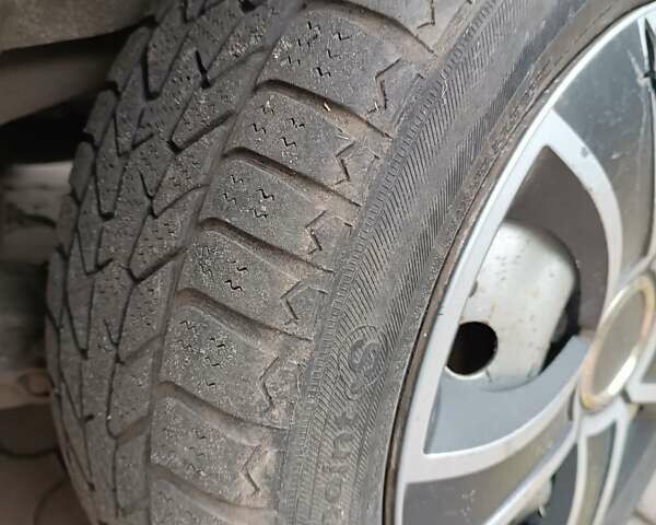 Дэу Нексия 2008 в Тараще на Automoto.ua Серый Дэу Нексия, объемом двигателя 1.5 л и пробегом 246 тыс. км за 750 $, фото 14 на Automoto.ua