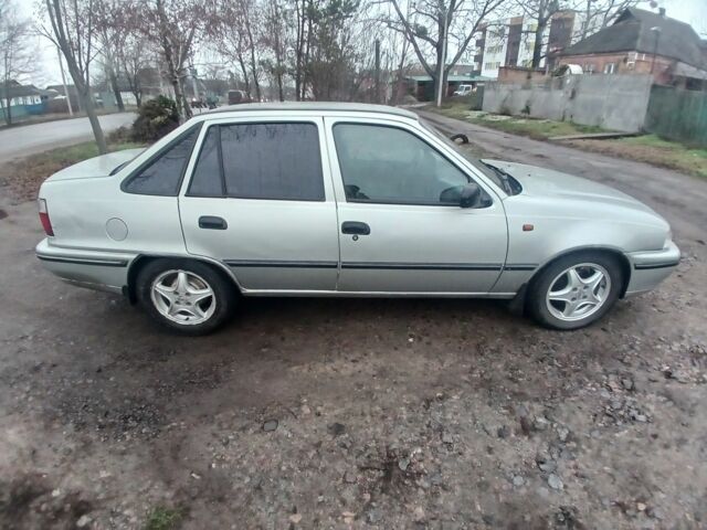 Серый Дэу Нексия, объемом двигателя 0 л и пробегом 400 тыс. км за 1300 $, фото 7 на Automoto.ua