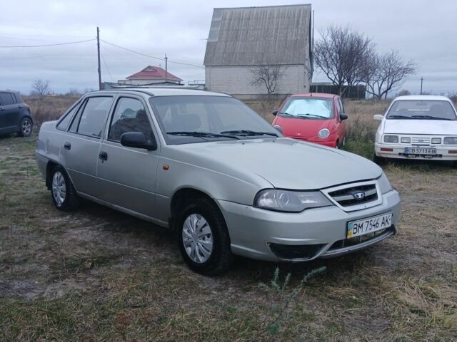 Серый Дэу Нексия, объемом двигателя 1.5 л и пробегом 170 тыс. км за 1600 $, фото 2 на Automoto.ua