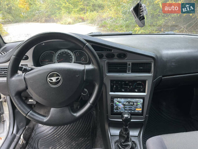 Сірий Деу Нексія, об'ємом двигуна 1.5 л та пробігом 221 тис. км за 2100 $, фото 8 на Automoto.ua