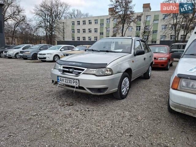 Серый Дэу Нексия, объемом двигателя 1.5 л и пробегом 238 тыс. км за 2100 $, фото 3 на Automoto.ua