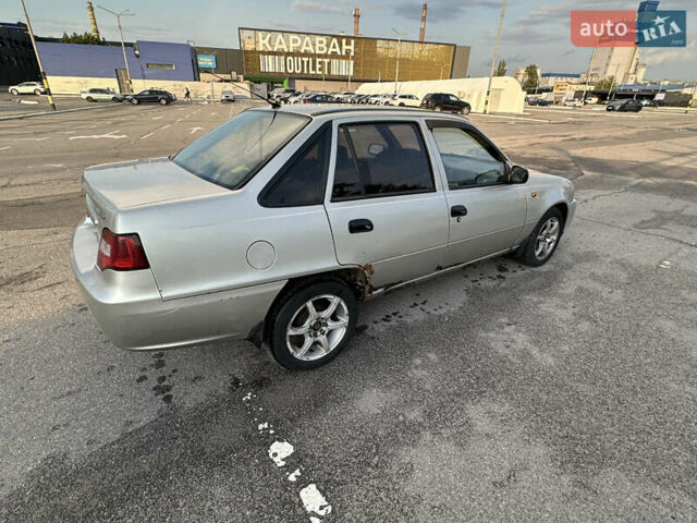 Сірий Деу Нексія, об'ємом двигуна 1.5 л та пробігом 300 тис. км за 1500 $, фото 2 на Automoto.ua