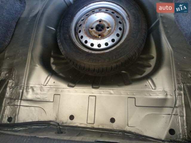 Сірий Деу Нексія, об'ємом двигуна 1.5 л та пробігом 181 тис. км за 2600 $, фото 10 на Automoto.ua