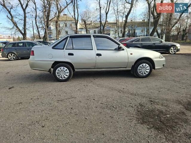 Серый Дэу Нексия, объемом двигателя 1.5 л и пробегом 238 тыс. км за 2100 $, фото 7 на Automoto.ua