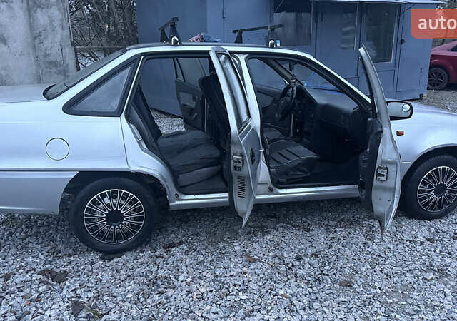 Сірий Деу Нексія, об'ємом двигуна 1.6 л та пробігом 144 тис. км за 1700 $, фото 7 на Automoto.ua