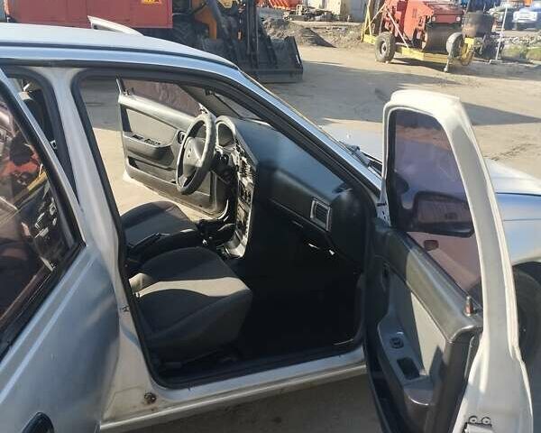 Серый Дэу Нексия, объемом двигателя 1.5 л и пробегом 273 тыс. км за 1500 $, фото 11 на Automoto.ua