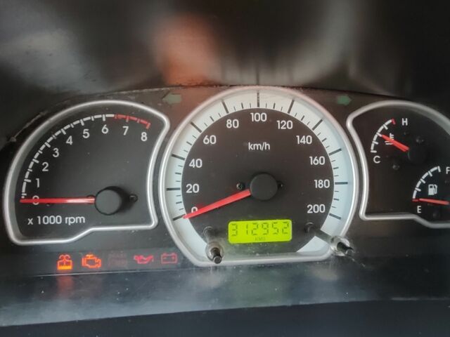 Сірий Деу Нексія, об'ємом двигуна 1.5 л та пробігом 312 тис. км за 2000 $, фото 17 на Automoto.ua