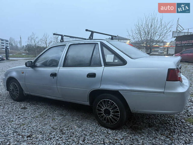 Сірий Деу Нексія, об'ємом двигуна 1.6 л та пробігом 144 тис. км за 1700 $, фото 3 на Automoto.ua