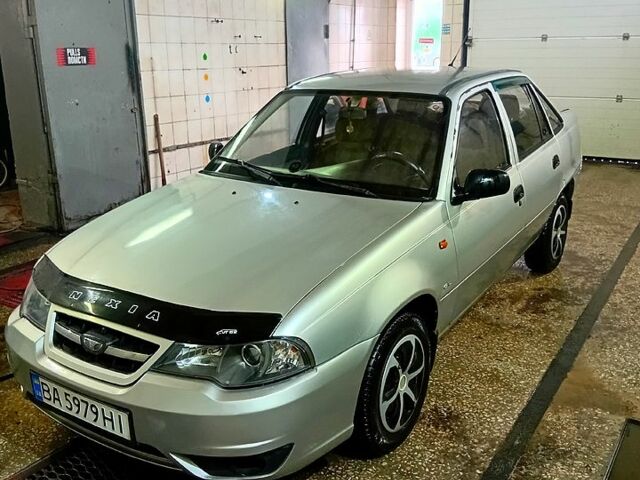 Серый Дэу Нексия, объемом двигателя 1.5 л и пробегом 217 тыс. км за 1880 $, фото 3 на Automoto.ua