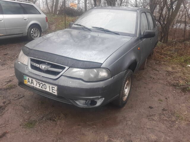 Серый Дэу Нексия, объемом двигателя 0 л и пробегом 200 тыс. км за 399 $, фото 5 на Automoto.ua