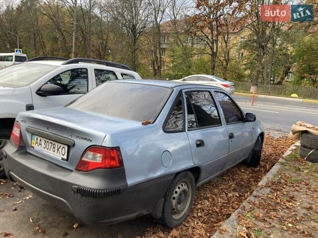 Серый Дэу Нексия, объемом двигателя 1.5 л и пробегом 203 тыс. км за 2000 $, фото 1 на Automoto.ua