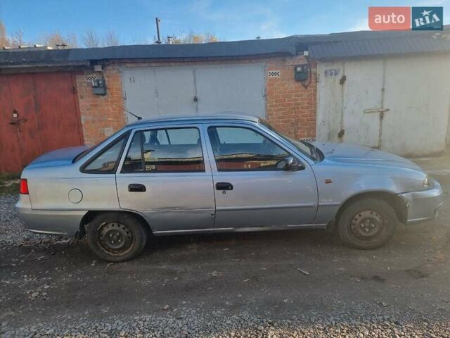 Серый Дэу Нексия, объемом двигателя 1.5 л и пробегом 57 тыс. км за 4000 $, фото 4 на Automoto.ua