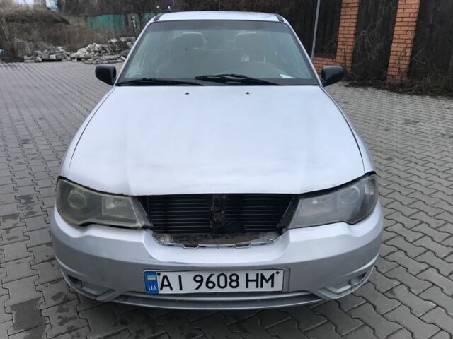 Серый Дэу Нексия, объемом двигателя 1.5 л и пробегом 500 тыс. км за 999 $, фото 6 на Automoto.ua