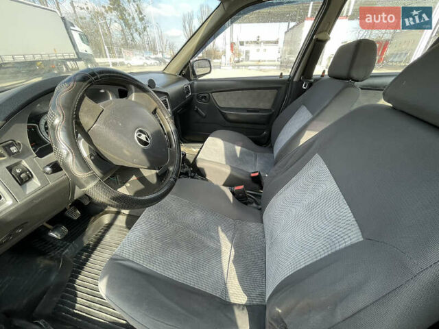 Серый Дэу Нексия, объемом двигателя 1.6 л и пробегом 185 тыс. км за 1600 $, фото 7 на Automoto.ua