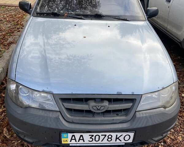 Серый Дэу Нексия, объемом двигателя 1.5 л и пробегом 203 тыс. км за 2000 $, фото 2 на Automoto.ua