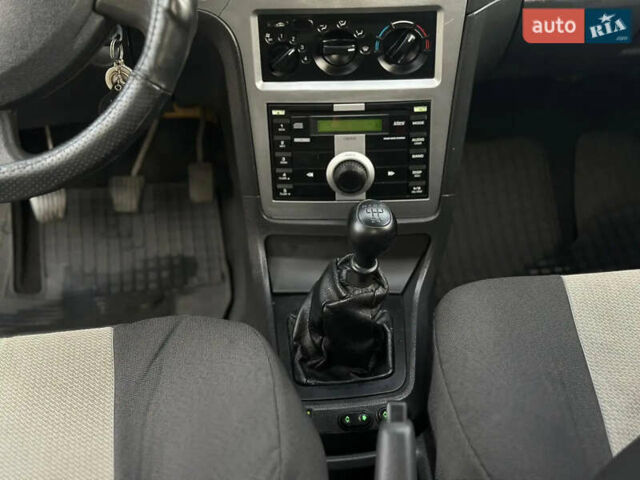 Сірий Деу Нексія, об'ємом двигуна 1.6 л та пробігом 106 тис. км за 2100 $, фото 7 на Automoto.ua