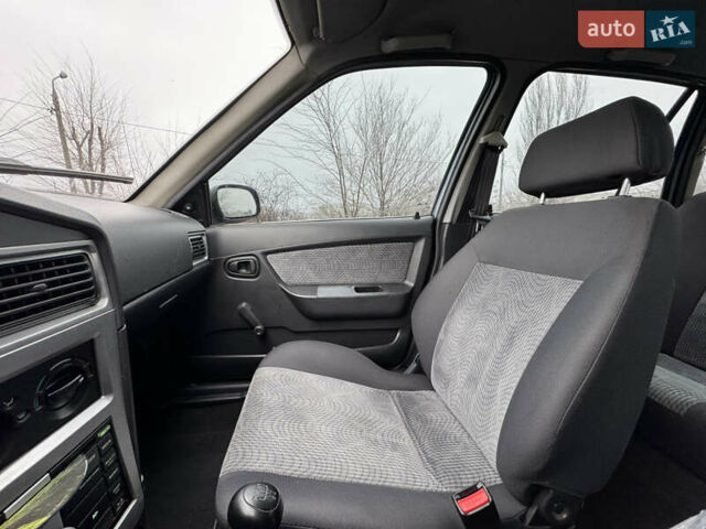 Серый Дэу Нексия, объемом двигателя 1.6 л и пробегом 132 тыс. км за 2800 $, фото 29 на Automoto.ua