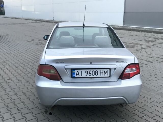 Серый Дэу Нексия, объемом двигателя 1.5 л и пробегом 500 тыс. км за 999 $, фото 2 на Automoto.ua