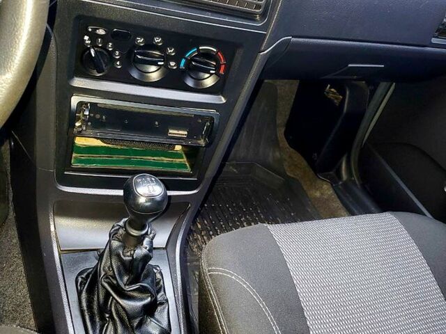 Серый Дэу Нексия, объемом двигателя 1.5 л и пробегом 158 тыс. км за 2000 $, фото 7 на Automoto.ua