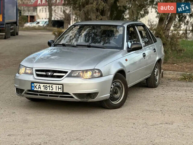 Сірий Деу Нексія, об'ємом двигуна 1.6 л та пробігом 106 тис. км за 2100 $, фото 2 на Automoto.ua