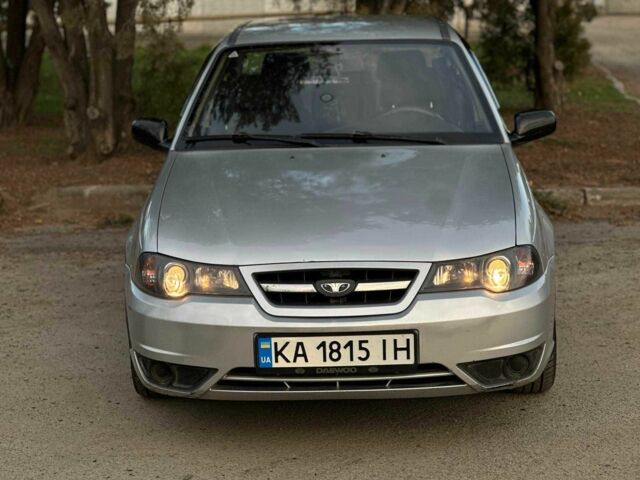 Серый Дэу Нексия, объемом двигателя 1.6 л и пробегом 106 тыс. км за 2900 $, фото 1 на Automoto.ua