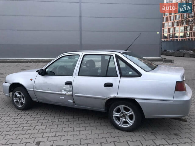 Серый Дэу Нексия, объемом двигателя 1.5 л и пробегом 500 тыс. км за 1100 $, фото 9 на Automoto.ua