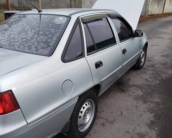 Серый Дэу Нексия, объемом двигателя 1.6 л и пробегом 147 тыс. км за 2000 $, фото 13 на Automoto.ua