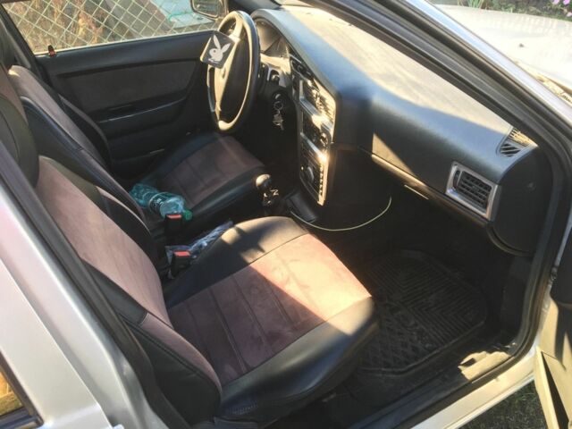 Серый Дэу Нексия, объемом двигателя 1.5 л и пробегом 141 тыс. км за 2300 $, фото 1 на Automoto.ua