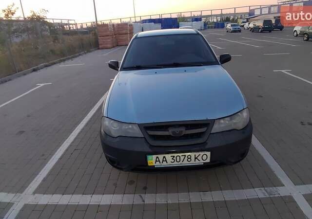 Серый Дэу Нексия, объемом двигателя 1.5 л и пробегом 200 тыс. км за 1500 $, фото 3 на Automoto.ua