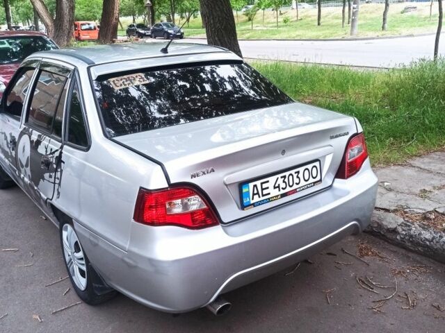 Сірий Деу Нексія, об'ємом двигуна 1.5 л та пробігом 113 тис. км за 2200 $, фото 2 на Automoto.ua