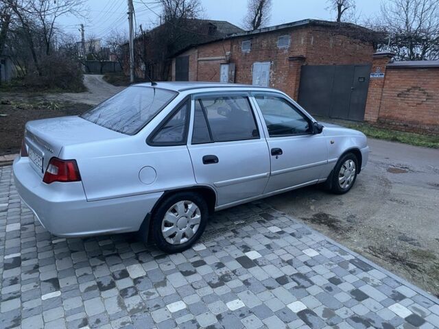 Серый Дэу Нексия, объемом двигателя 1.5 л и пробегом 195 тыс. км за 1750 $, фото 3 на Automoto.ua