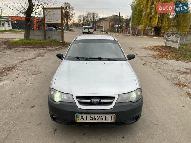 Сірий Деу Нексія, об'ємом двигуна 1.6 л та пробігом 212 тис. км за 1500 $, фото 2 на Automoto.ua