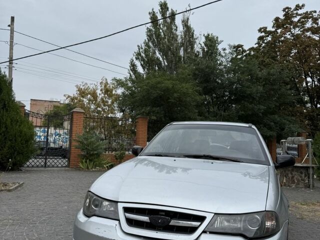 Серый Дэу Нексия, объемом двигателя 1.6 л и пробегом 200 тыс. км за 2700 $, фото 1 на Automoto.ua
