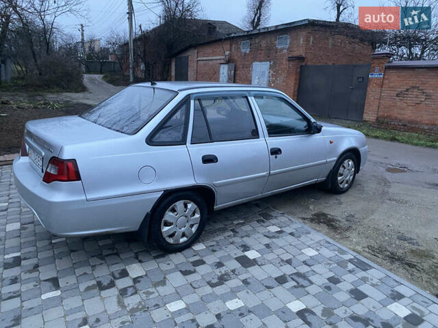 Серый Дэу Нексия, объемом двигателя 1.5 л и пробегом 195 тыс. км за 1750 $, фото 3 на Automoto.ua