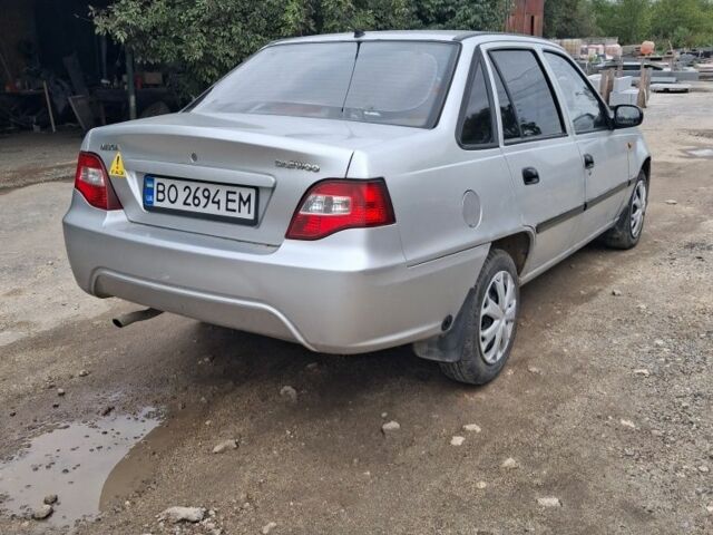Сірий Деу Нексія, об'ємом двигуна 1.5 л та пробігом 307 тис. км за 1600 $, фото 3 на Automoto.ua