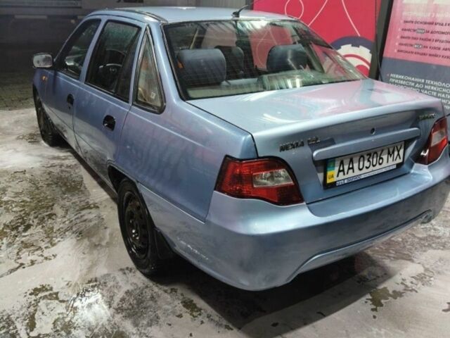 Сірий Деу Нексія, об'ємом двигуна 1.6 л та пробігом 332 тис. км за 1999 $, фото 3 на Automoto.ua