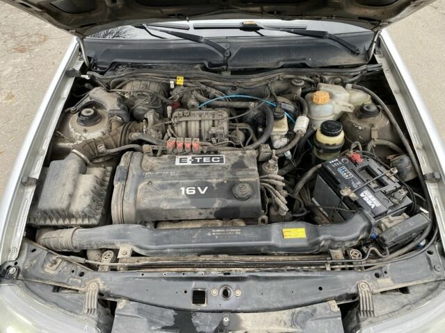 Серый Дэу Нексия, объемом двигателя 1.6 л и пробегом 260 тыс. км за 1500 $, фото 12 на Automoto.ua