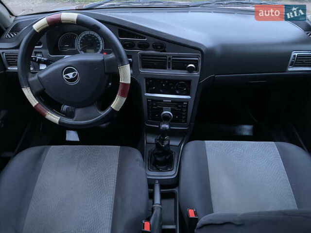 Серый Дэу Нексия, объемом двигателя 1.5 л и пробегом 195 тыс. км за 1750 $, фото 11 на Automoto.ua