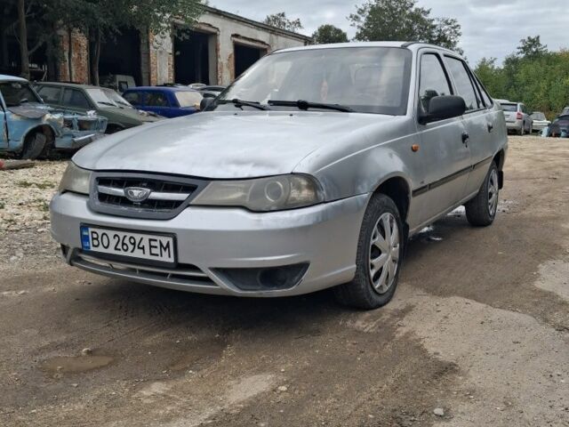 Сірий Деу Нексія, об'ємом двигуна 1.5 л та пробігом 307 тис. км за 1600 $, фото 1 на Automoto.ua