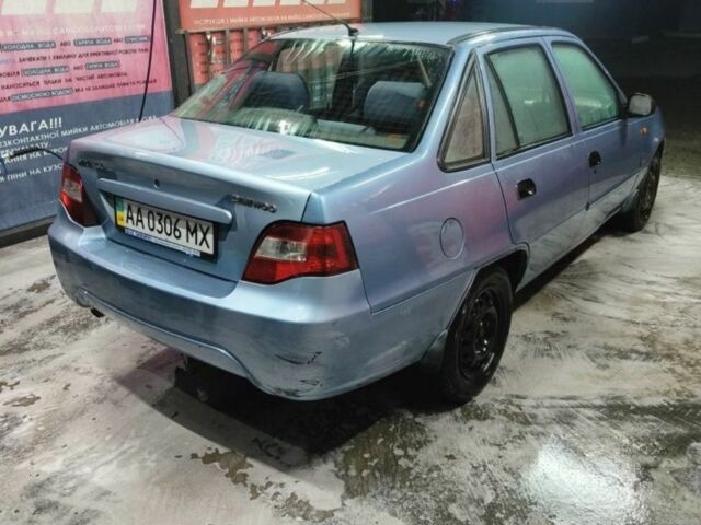 Сірий Деу Нексія, об'ємом двигуна 1.6 л та пробігом 332 тис. км за 1999 $, фото 2 на Automoto.ua