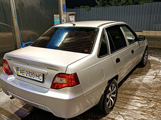 Деу Нексія 2012 у Дніпро (Дніпропетровську) на Automoto.ua Сірий Деу Нексія, об'ємом двигуна 1.5 л та пробігом 0 тис. км за 2850 $, фото 6 на Automoto.ua