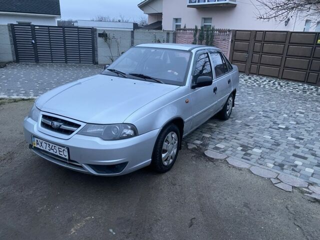 Серый Дэу Нексия, объемом двигателя 1.5 л и пробегом 195 тыс. км за 1750 $, фото 5 на Automoto.ua