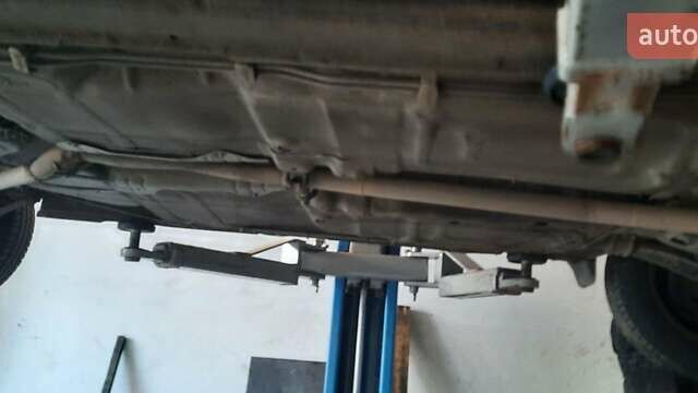 Серый Дэу Нексия, объемом двигателя 1.5 л и пробегом 183 тыс. км за 2000 $, фото 2 на Automoto.ua