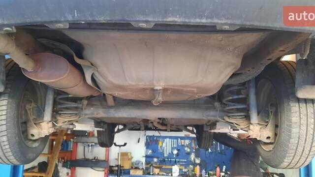 Серый Дэу Нексия, объемом двигателя 1.5 л и пробегом 183 тыс. км за 2000 $, фото 3 на Automoto.ua