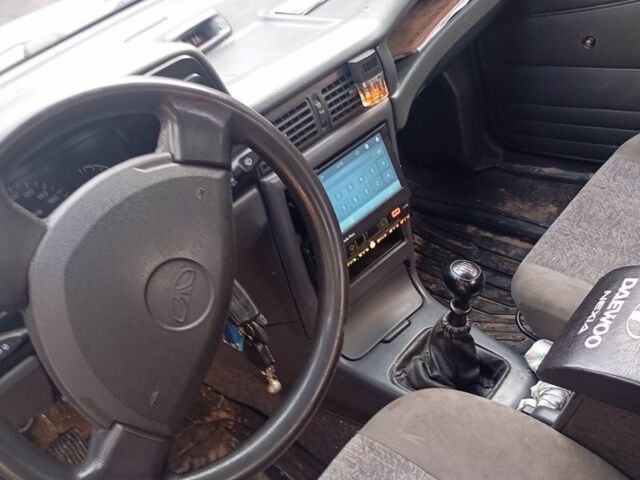 Сірий Деу Нексія, об'ємом двигуна 1.6 л та пробігом 200 тис. км за 949 $, фото 7 на Automoto.ua